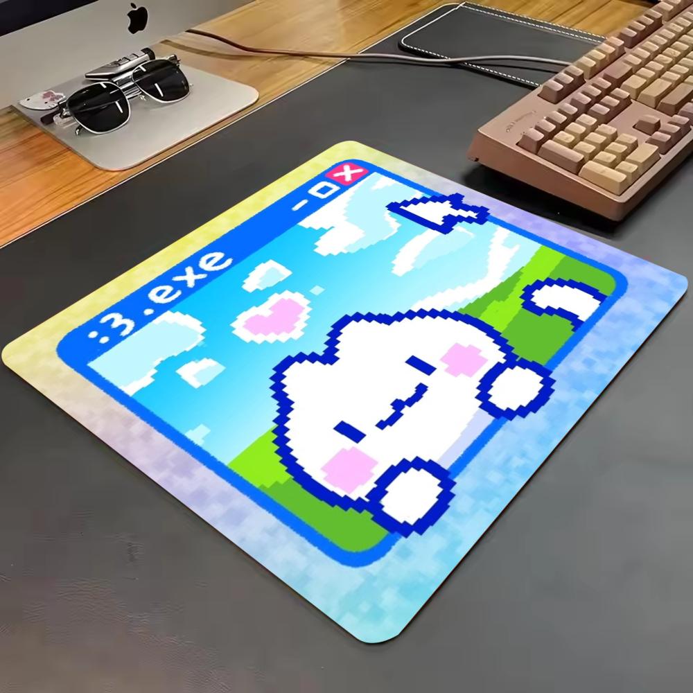 لوحة ماوس صغيرة بتصميم قطة بكس - مراجعة Retro Gaming Desk وسعره