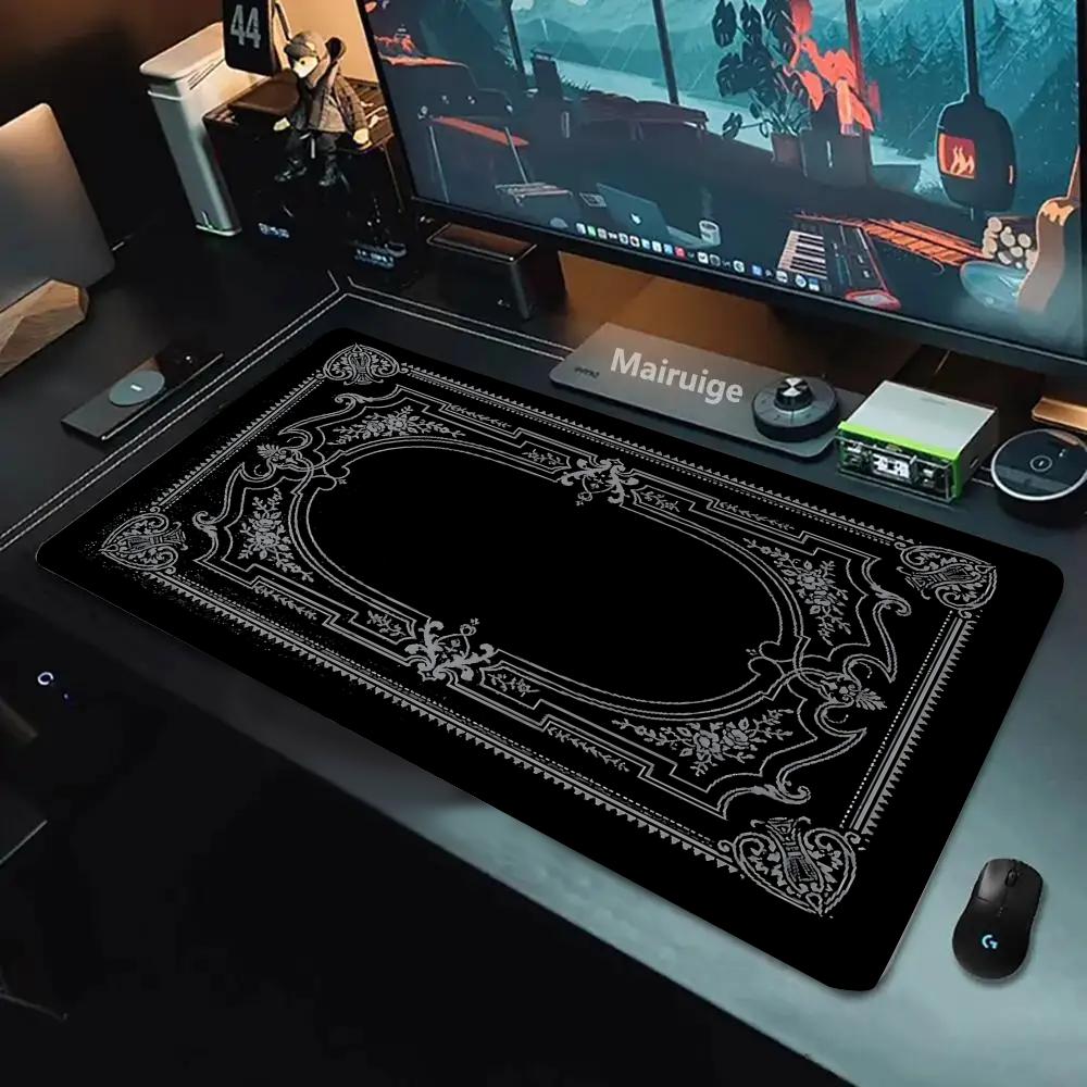 سجادة فأرة جديدة سوداء بنمط ال - مراجعة Retro Gaming Desk وسعره