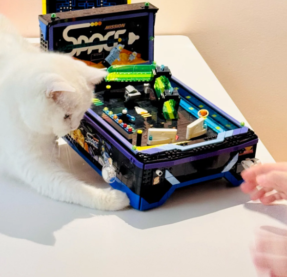 نموذج طاولة ألعاب ريترو على شك - مراجعة Retro Gaming Lego وسعره
